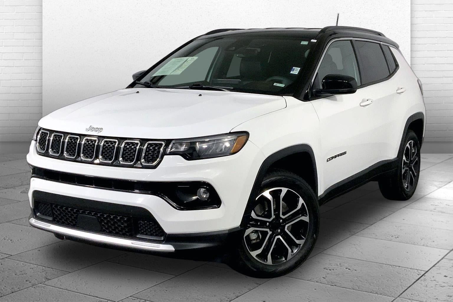 Used 2023 Jeep Compass Limited AWD/4WD image 12