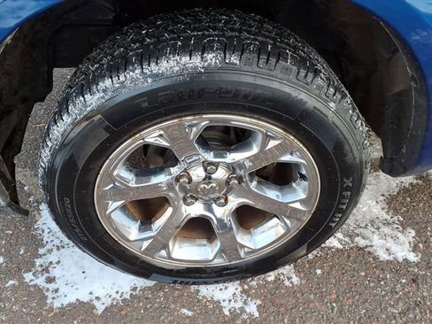 Used 2018 RAM 1500 Laramie w/ Convenience Group image 9