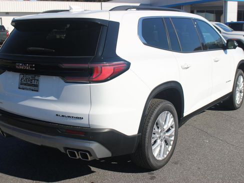 New 2025 GMC Acadia Elevation w/ Elevation Premium Package FWD image 7