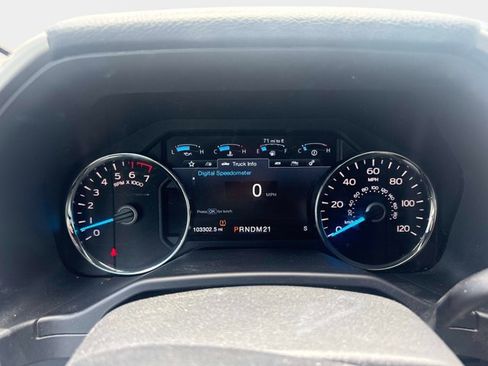 Used 2015 Ford F150 Lariat w/ Trailer Tow Package RWD image 19