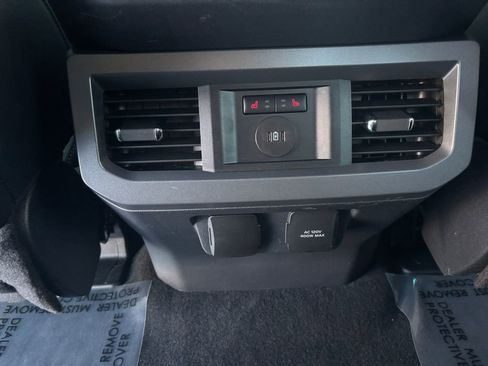 Used 2024 Ford F350 Lariat w/ Chrome Package image 48