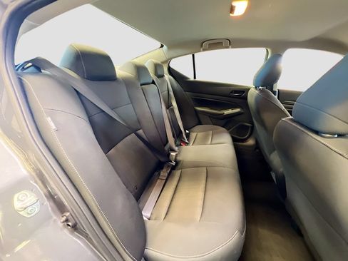 Used 2025 Nissan Altima 2.5 S FWD image 24