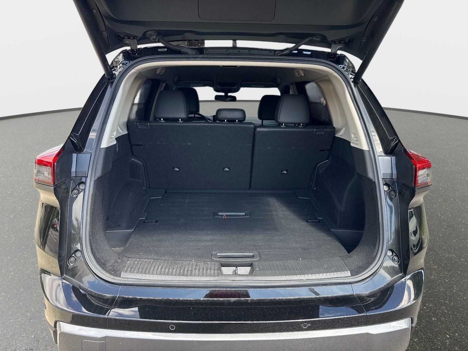 Certified 2024 Nissan Rogue SL FWD image 13