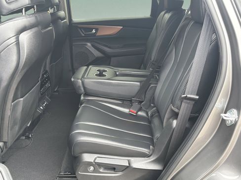 Used 2022 Acura MDX FWD image 21