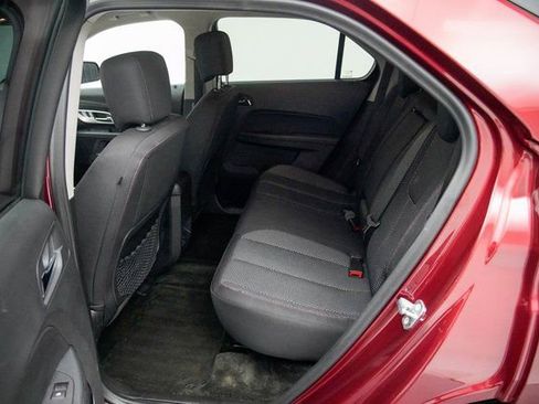 Used 2017 Chevrolet Equinox LT w/ Convenience Package image 24