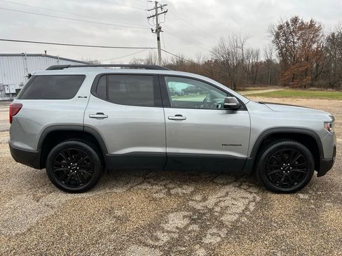Used 2023 GMC Acadia SLE w/ Driver Convenience Package image 8