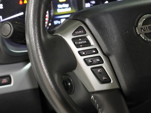 Used 2017 Nissan Titan PRO-4X w/ Pro-4x Convenience Package image 75