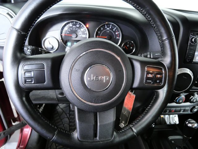 Used 2011 Jeep Wrangler Unlimited Sahara AWD/4WD image 21