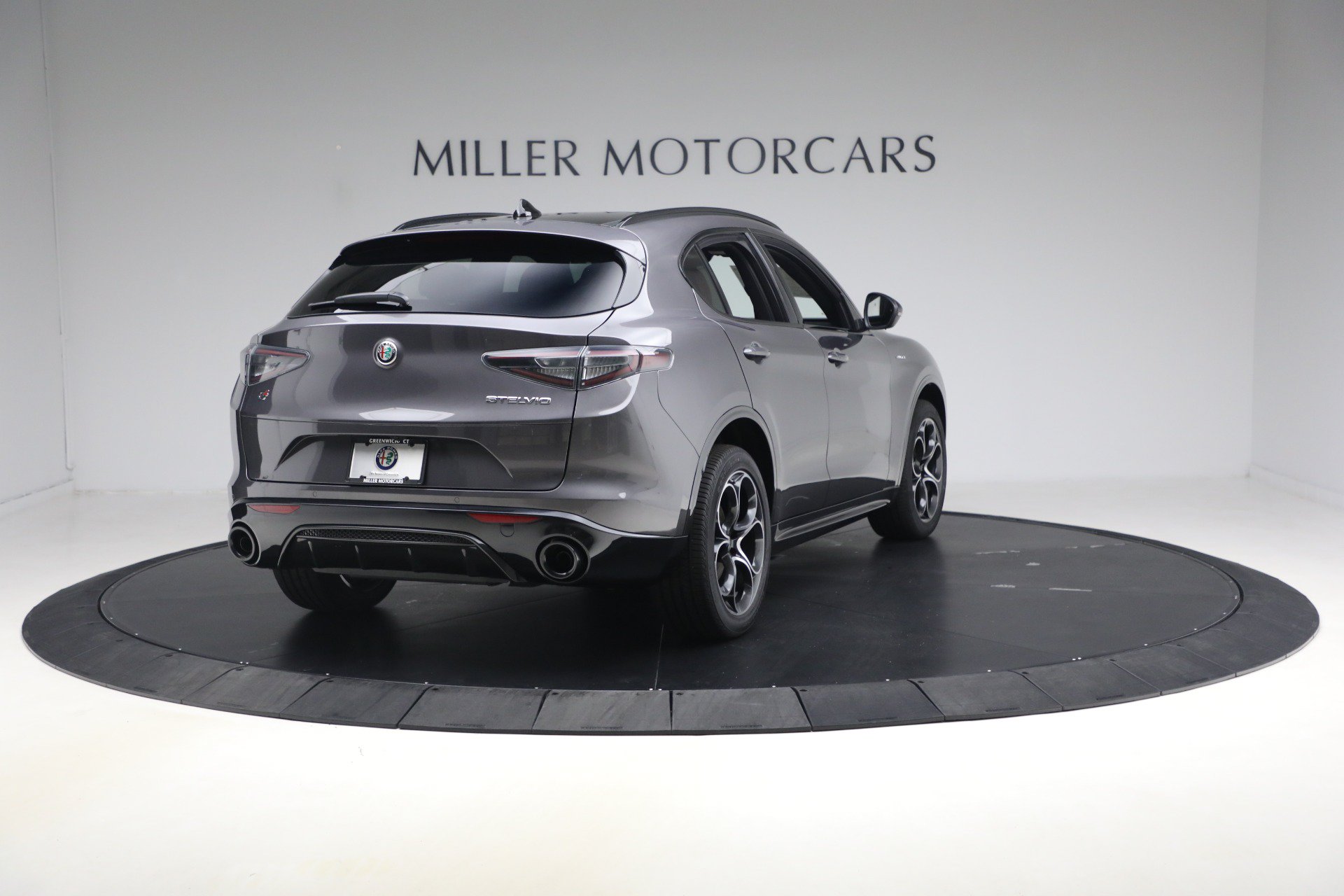 New 2026 Alfa Romeo Stelvio Sprint AWD/4WD image 5