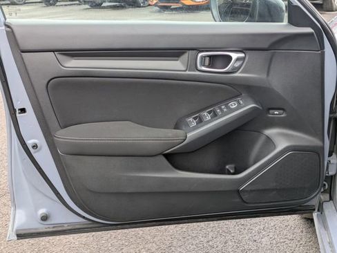 Used 2024 Honda Civic Sport image 6