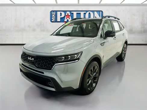 Used 2022 Kia Sorento SX Prestige image 3