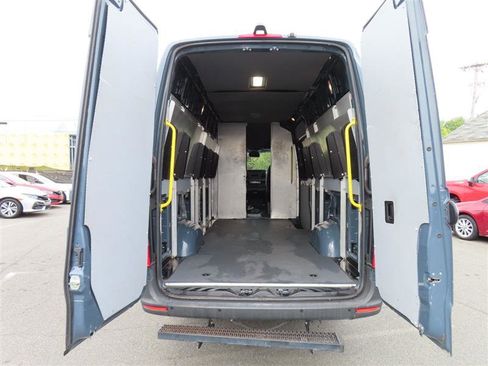 Used 2019 Mercedes-Benz Sprinter 170 image 13