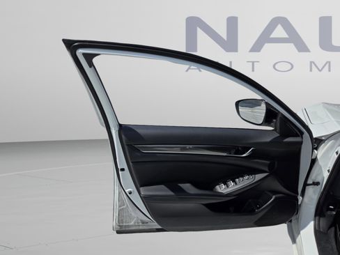 Used 2022 Honda Accord Sport image 8