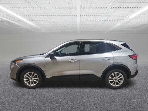 Used 2022 Ford Escape SE image 1