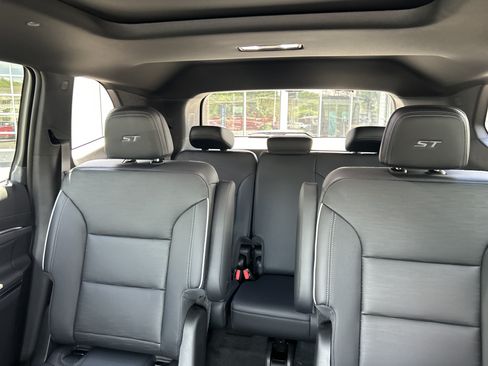 New 2026 Buick Enclave Sport Touring w/ Power Package AWD/4WD image 14