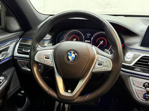 Used 2018 BMW 740e xDrive image 34