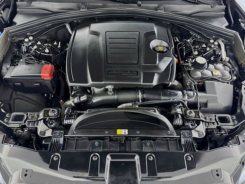 Used 2025 Jaguar F-PACE R-Dynamic S image 10