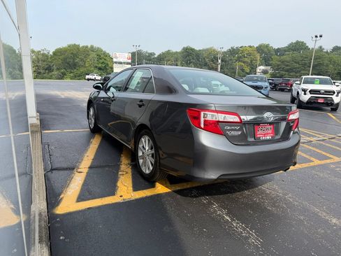 Used 2012 Toyota Camry XLE FWD image 7