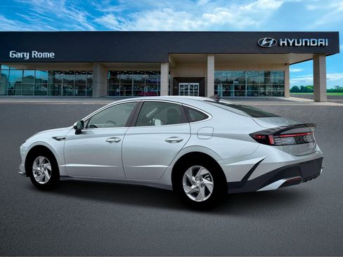 New 2026 Hyundai Sonata SE FWD image 4