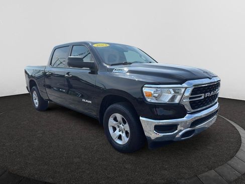 Used 2023 RAM 1500 Big Horn AWD/4WD image 3