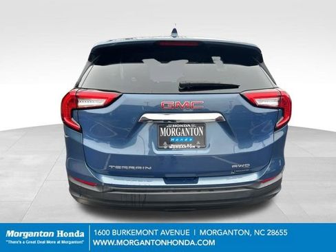 Used 2024 GMC Terrain SLE image 8