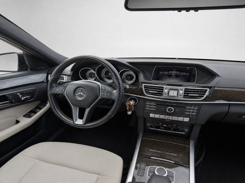 Used 2016 Mercedes-Benz E 350 Sedan image 26