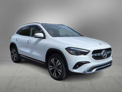 Used 2026 Mercedes-Benz GLA 250 4MATIC image 2