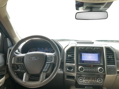 Used 2019 Ford Expedition XLT w/ Equipment Group 202A RWD image 10