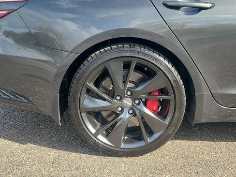 Used 2022 Genesis G70 3.3T image 6