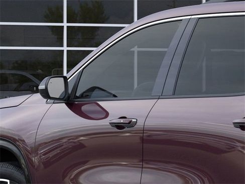 New 2026 Chevrolet Traverse High Country w/ LPO, Floor Liner Package image 13