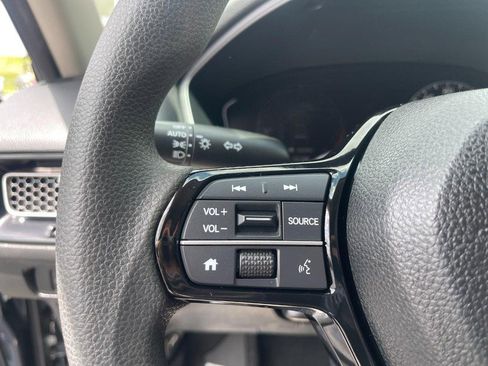 Used 2023 Honda Civic LX image 17