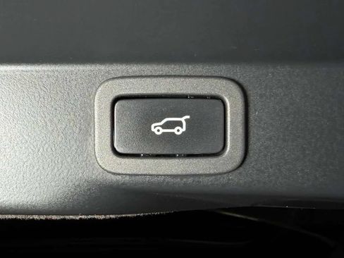 Used 2016 Land Rover Range Rover Sport Supercharged AWD/4WD image 15