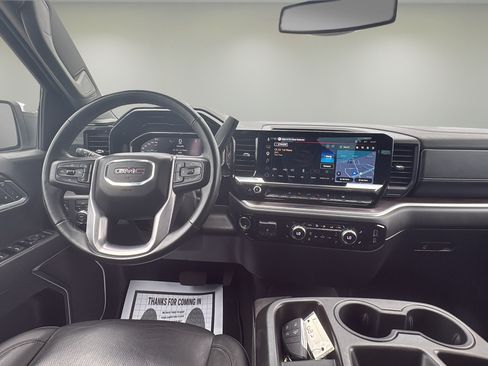 Used 2025 GMC Sierra 1500 SLT AWD/4WD image 14