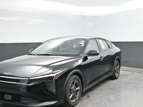 Used 2025 Kia K4 FWD image 5