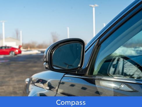 Used 2011 Toyota Avalon Limited image 16