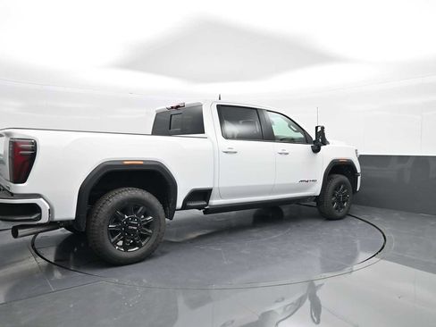 New 2025 GMC Sierra 2500 AT4 w/ AT4 Premium Plus Package image 8