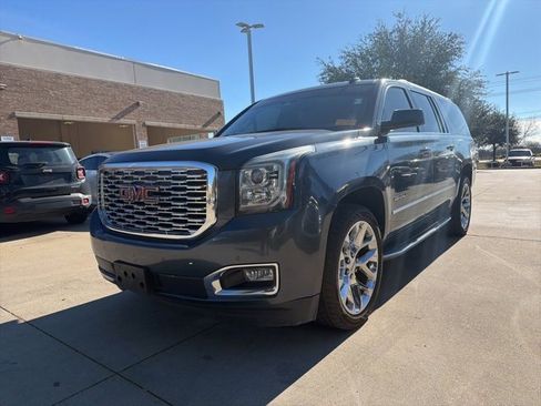 Used 2019 GMC Yukon XL Denali w/ Open Road Package image 4