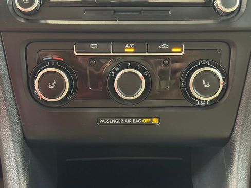 Used 2013 Volkswagen Jetta TDI image 37