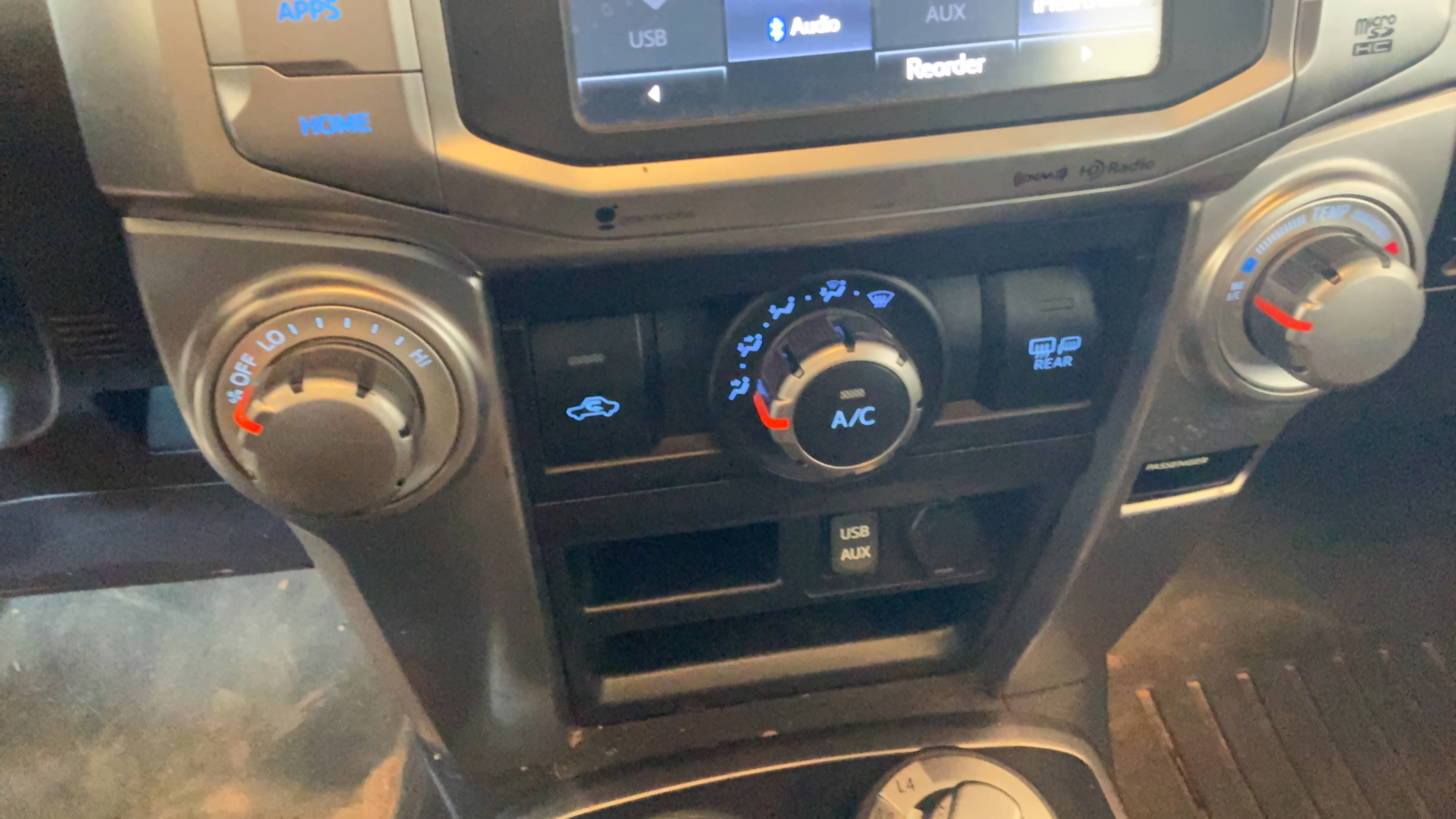 Used 2016 Toyota 4Runner SR5 Premium AWD/4WD image 18