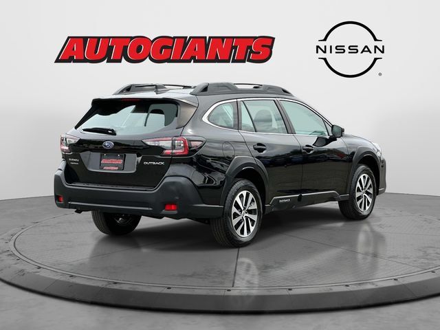 Used 2024 Subaru Outback AWD/4WD image 2