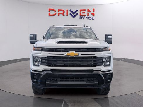 New 2026 Chevrolet Silverado 2500 Custom w/ Custom Value Package AWD/4WD image 8