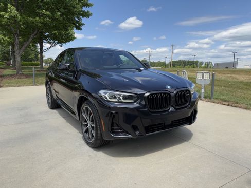 Used 2022 BMW X4 M40i AWD/4WD image 2