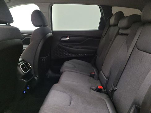 Used 2019 Hyundai Santa Fe SE image 18