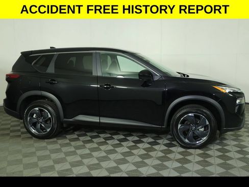 Used 2025 Nissan Rogue SV AWD/4WD image 2