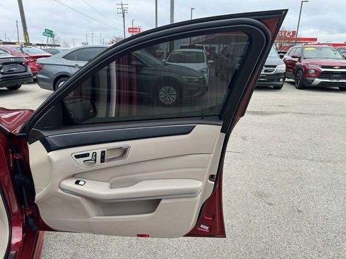 Used 2015 Mercedes-Benz E 350 4MATIC Wagon image 25
