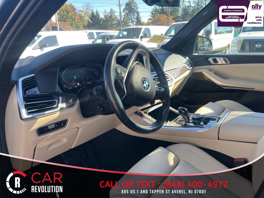 Used 2022 BMW X5 xDrive40i w/ Parking Assistance Package AWD/4WD image 15