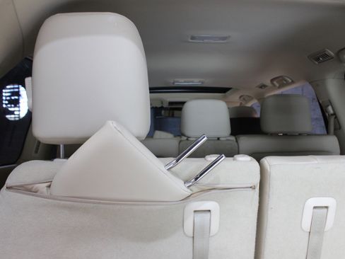 Used 2019 Lexus LX 570 4WD image 69