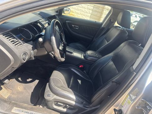 Used 2011 Ford Taurus Limited FWD image 9