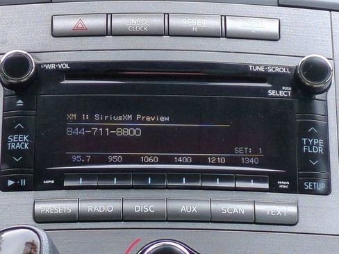 Used 2010 Toyota Venza FWD image 18