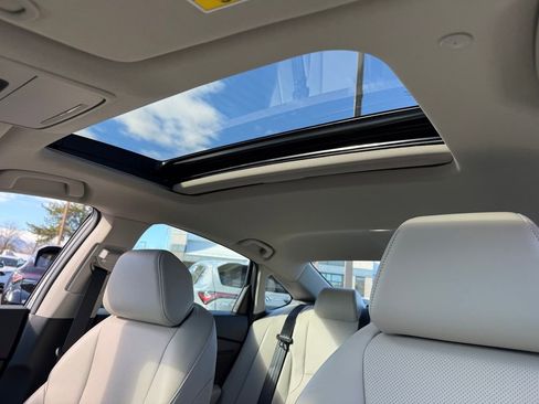 Certified 2025 Honda Accord EX-L image 28